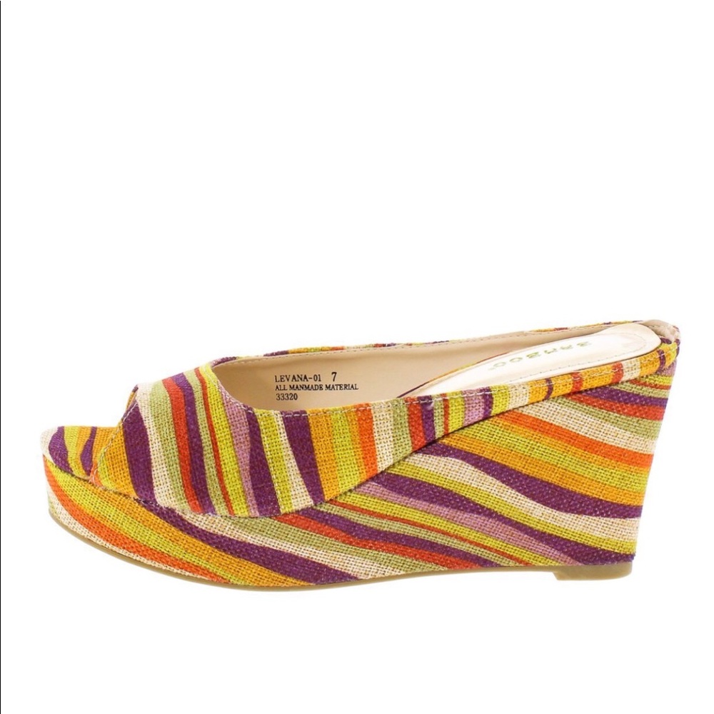 Multi Color Wedge - Picture 2 of 4